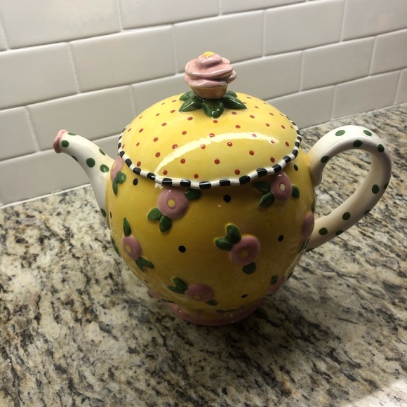 Mary Engelbreit Kitchen Mary Engelbreit Teapot Perfect Condition